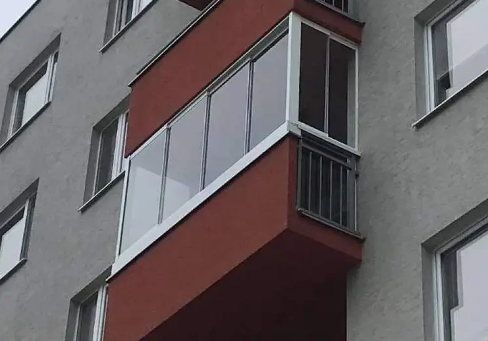 Zasklenie balkóna 7